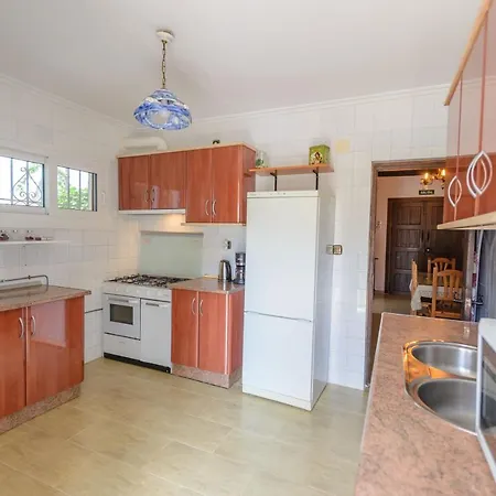 Guest house Casa Jardin Del Olivar Con Piscina Privada 3*
