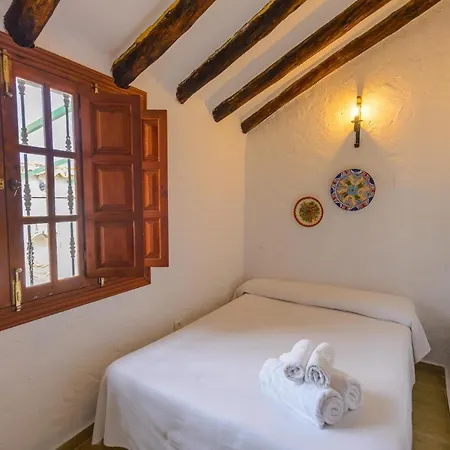 Casa Jardin Del Olivar Con Piscina Privada Guest house