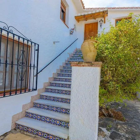 Casa Jardin Del Olivar Con Piscina Privada Guest house