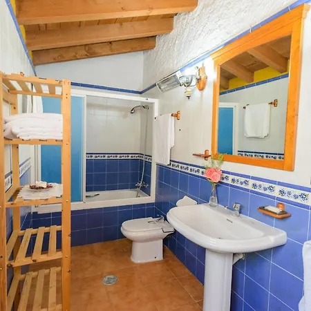 Casa Jardin Del Olivar Con Piscina Privada Guest house