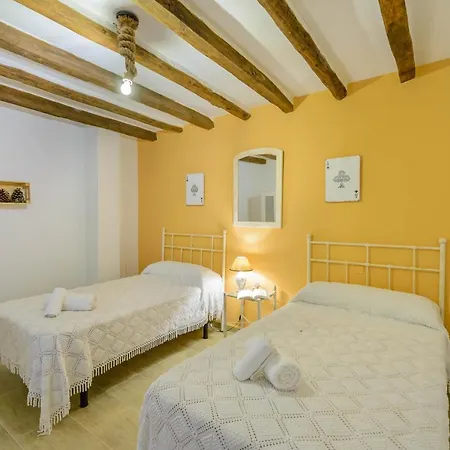 Guest house Casa Jardin Del Olivar Con Piscina Privada Alcaucin